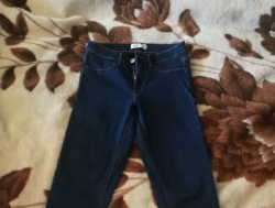 Женские джинсы