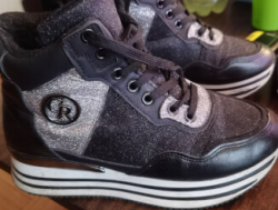 Женская зимняя обувь